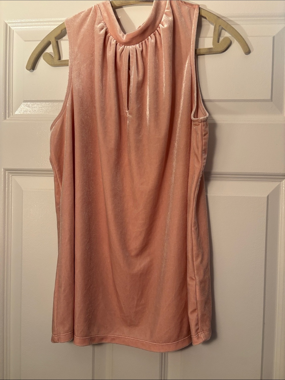 Halogen Blush Pink Velvet Sleeveless Shirt Peephole Tank